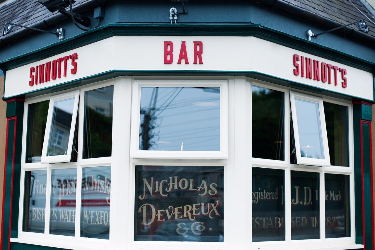 Sinnotts Bar Уэксфорд Экстерьер фото